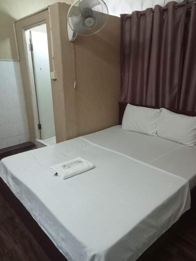 White River Guesthouse Phnom Penh Esterno foto