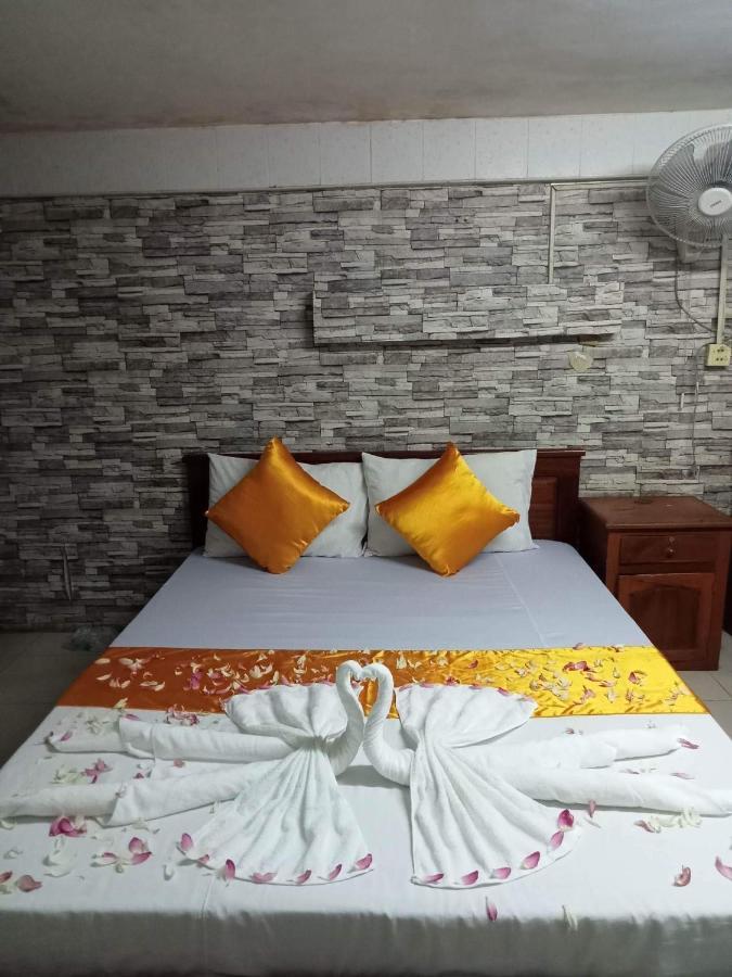 White River Guesthouse Phnom Penh Esterno foto